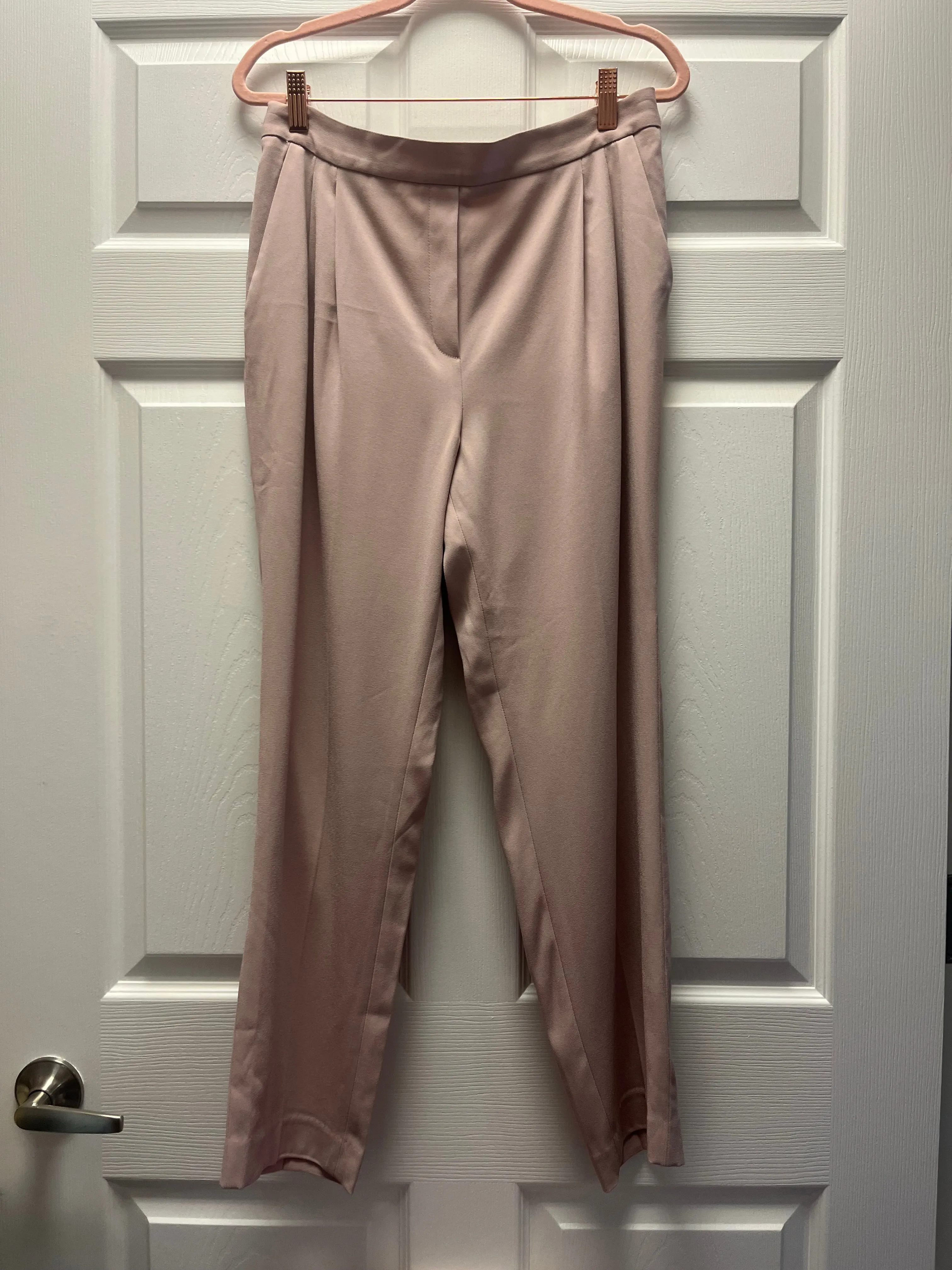 Babaton size 8 dress pants