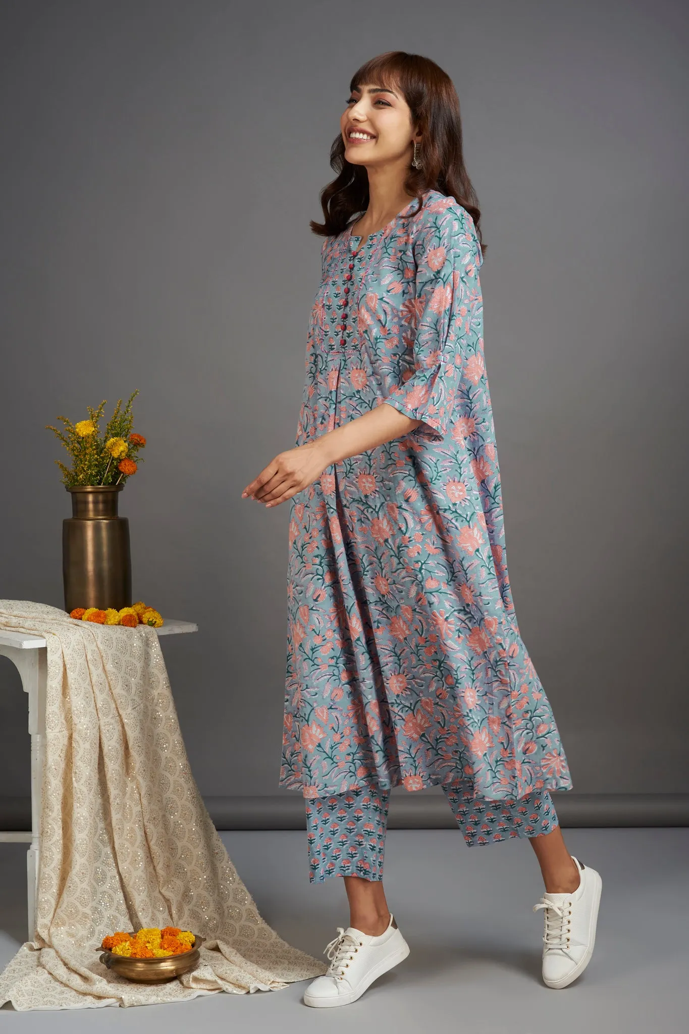 box pleat a-line kurta - moonshine grey & bouquet of flowers