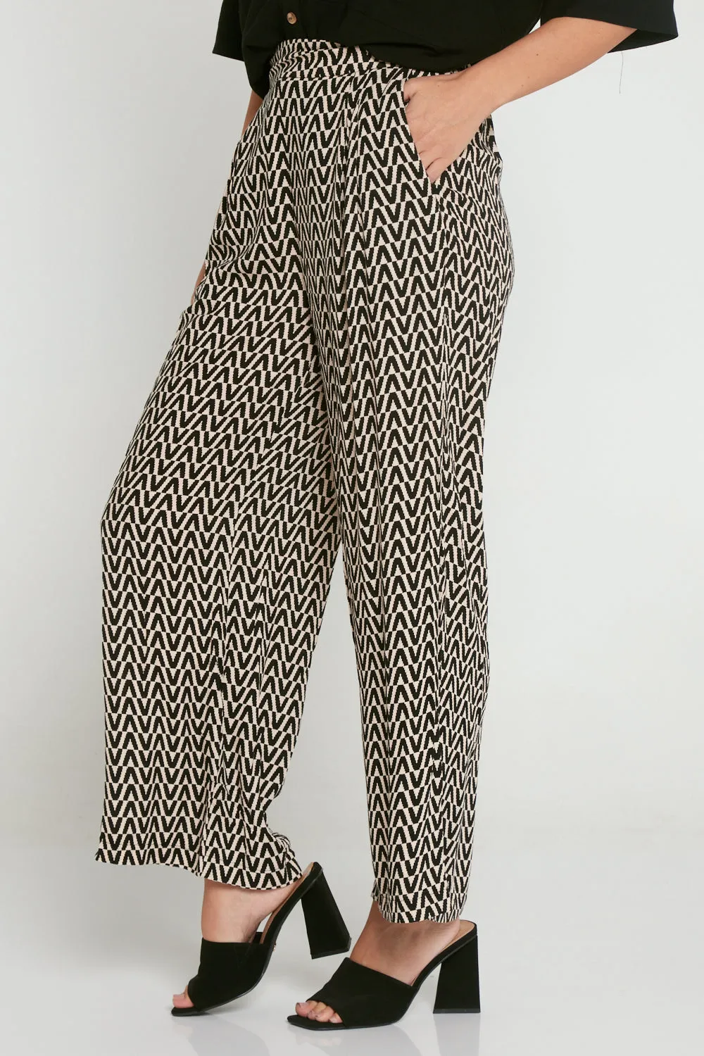 Daria Wide Leg Pants - Black/Beige Chevron