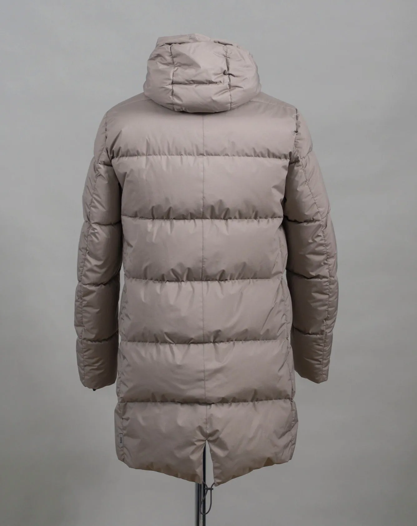 Herno Laminar Down Gore Windstopper Fishtail Parka / Taupe