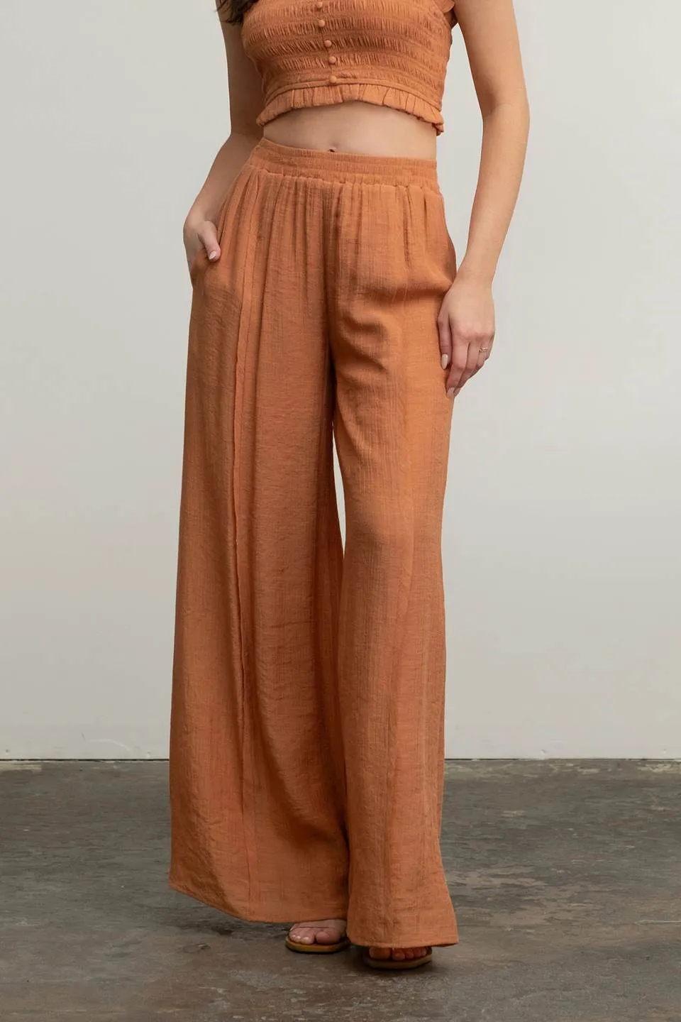 HIGH WAIST WIDE LEG PINTUCK PANTS